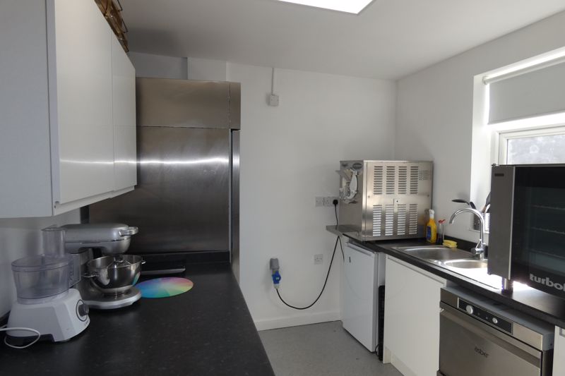 Ground Floor- click for photo gallery